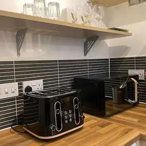 The Onyx - 1 Bed W/ Free Parking , Cardiff United Kingdom